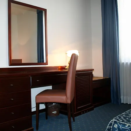 Hotel Mediterraneo Suisse 3*