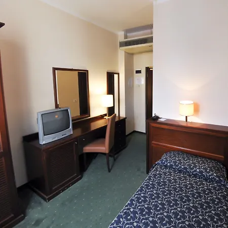 Hotel Mediterraneo Suisse 3*