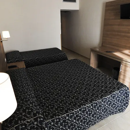 Hotel Mediterraneo Suisse 3*