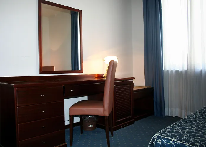 Hotel Mediterraneo Suisse 3*